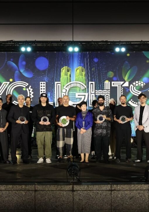                 『GAIA』Courtesy of Light Art Collection
Luke Jerram      Created in partnership with the Natural Environment Research Council (NERC), Bluedot Festival and The UK Association for Science and Discovery Centres. With supporting partners Culture Liverpool and Liverpool Cathedral.